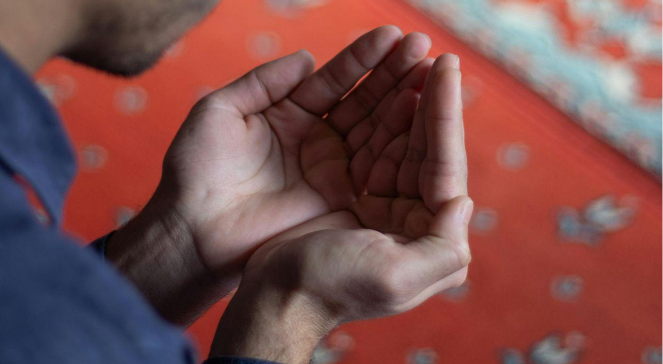 PENGHALANG-PENGHALANG DOA MENURUT ULAMA Image News